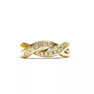 18k gold, diamond ring.